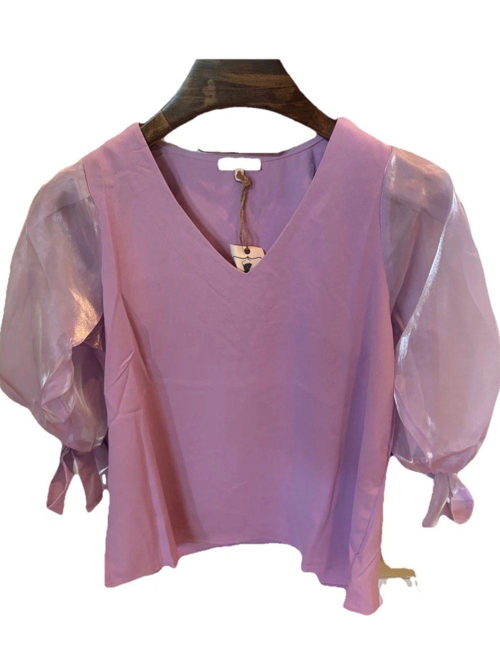 NWT Easel V-Neck Puff Sleeve Blouse - Lavender, Size M
